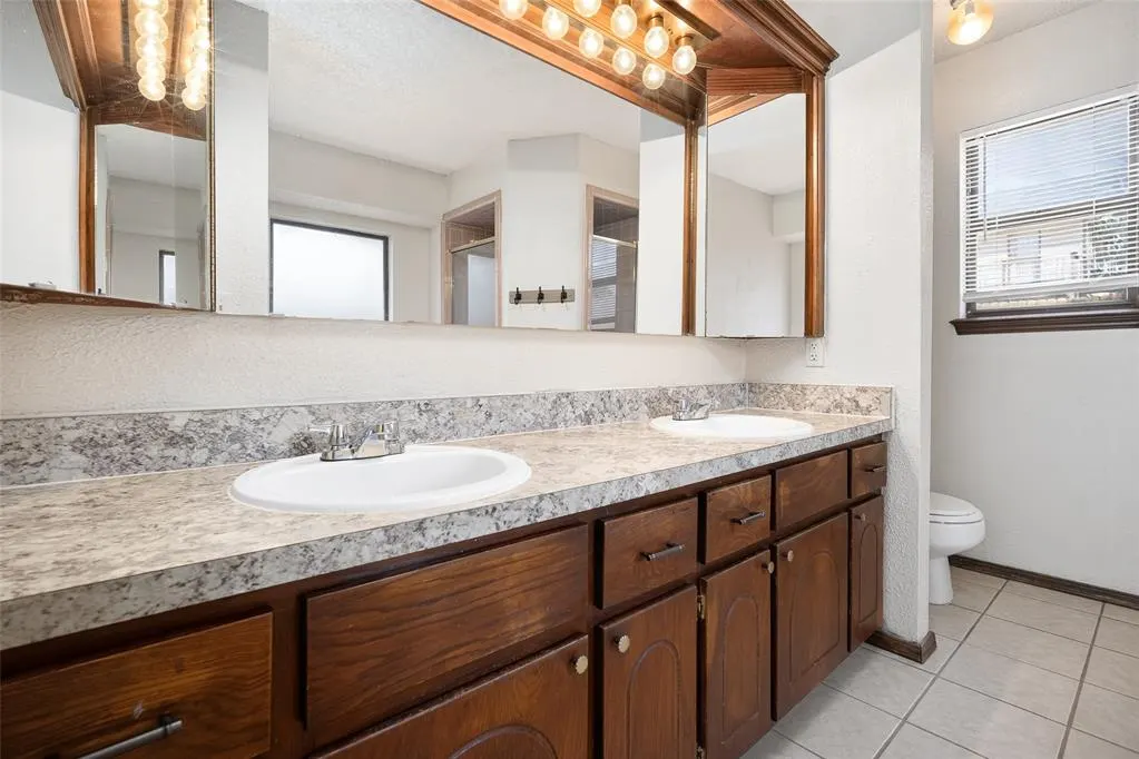 Photo 16 — 1217 NE 23rd Street, Oklahoma City, OK 73160