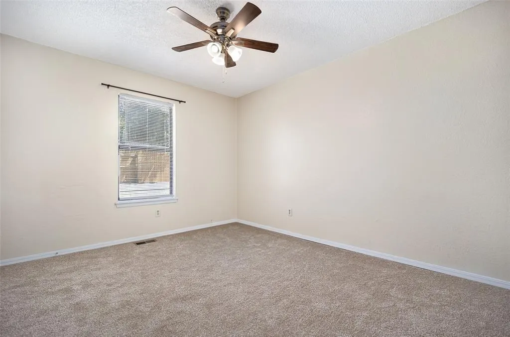 Photo 19 — 1217 NE 23rd Street, Oklahoma City, OK 73160