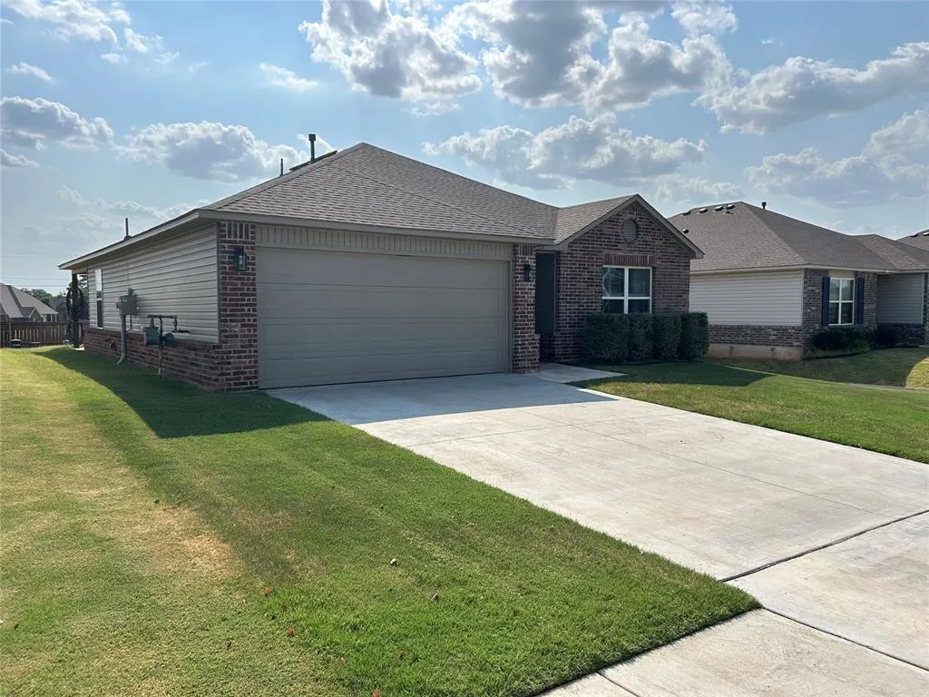 Photo 3 — 1312 Marble Terrace, Noble, OK 73068