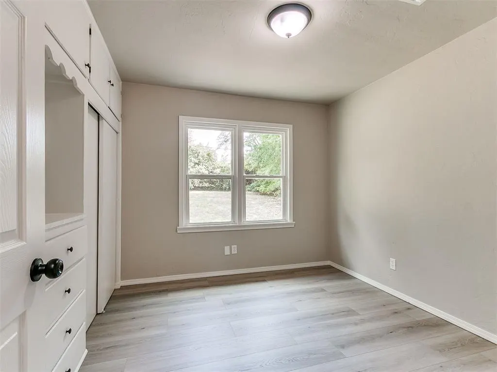 Photo 11 — 1100 Sycamore Drive, Oklahoma City, OK 73110
