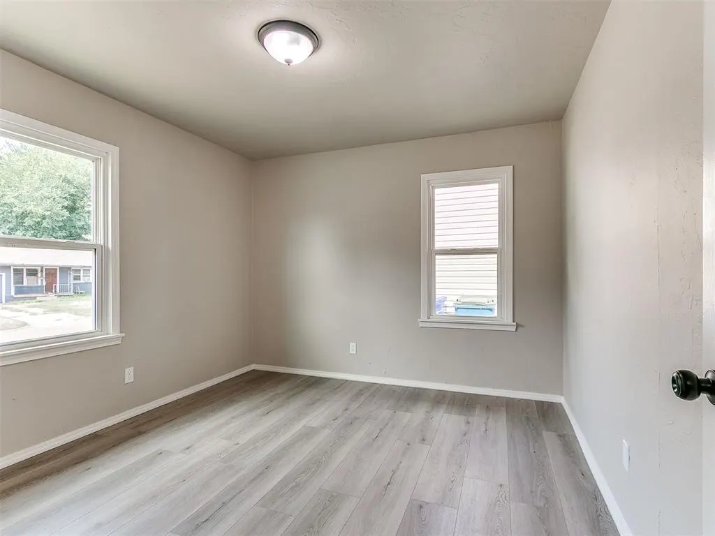 Photo 14 — 1100 Sycamore Drive, Oklahoma City, OK 73110