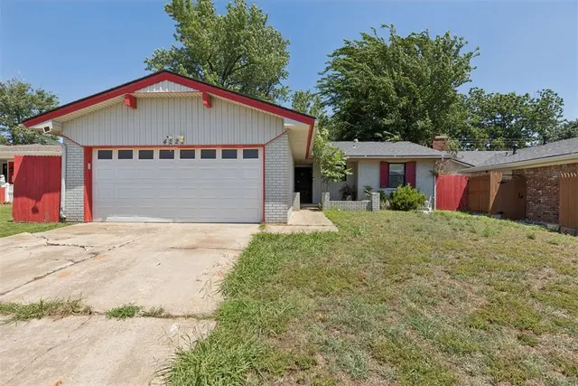 Photo 3 — 4221 NW 33rd Street, Oklahoma City, OK 73112