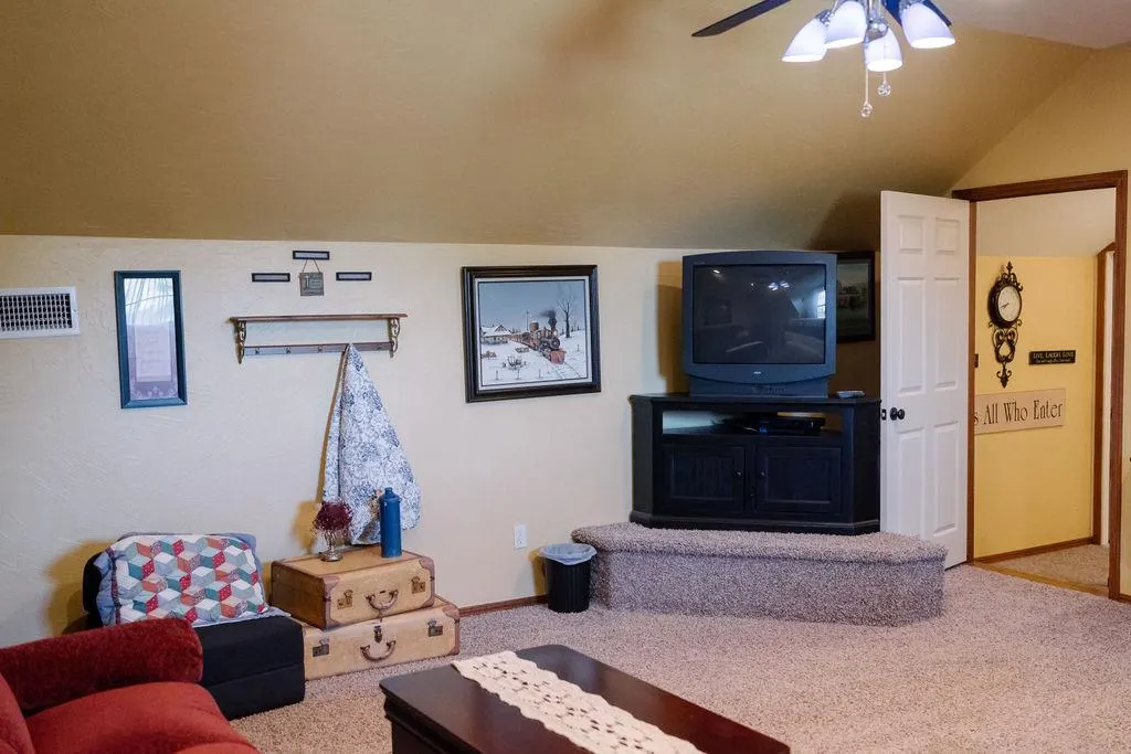 Photo 38 — 25 Independence Drive, Elk City, OK 73644