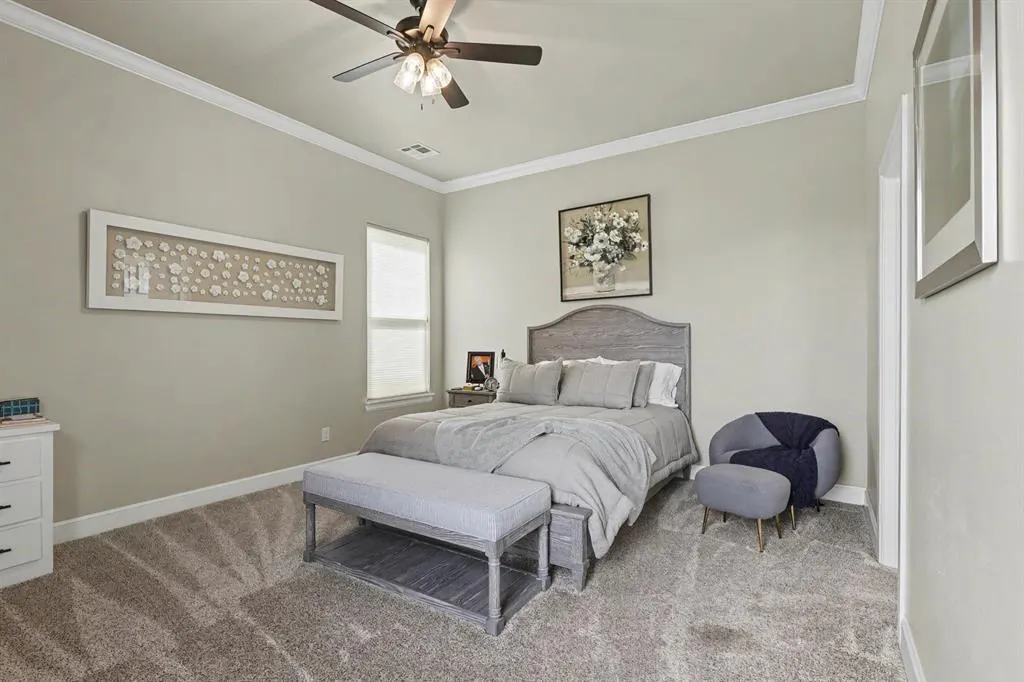 Photo 36 — 825 S Cimarron Road, Yukon, OK 73099