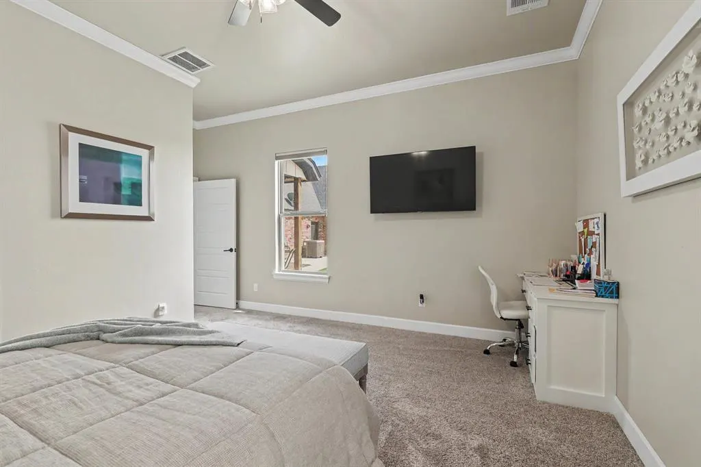 Photo 37 — 825 S Cimarron Road, Yukon, OK 73099