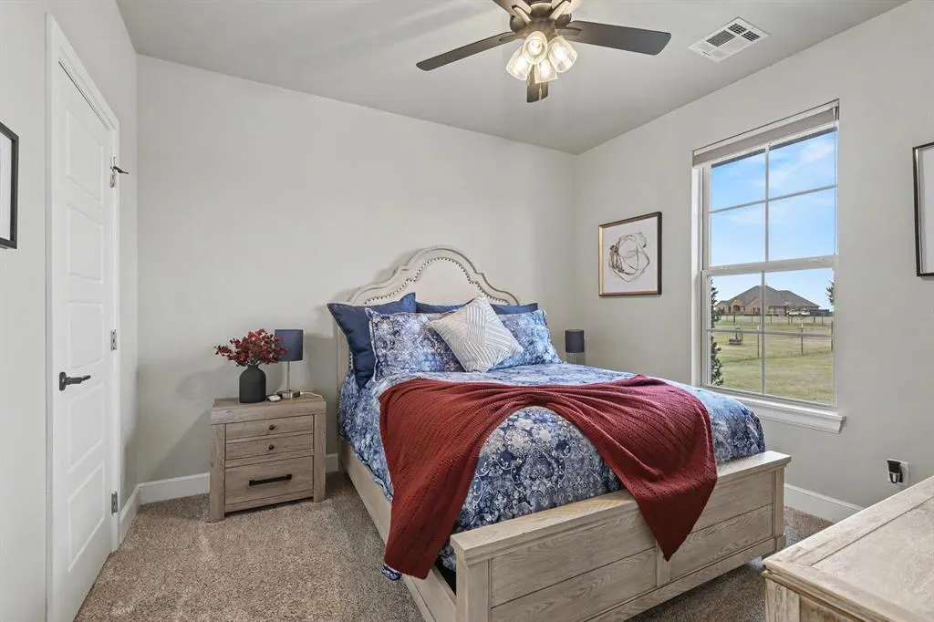 Photo 40 — 825 S Cimarron Road, Yukon, OK 73099