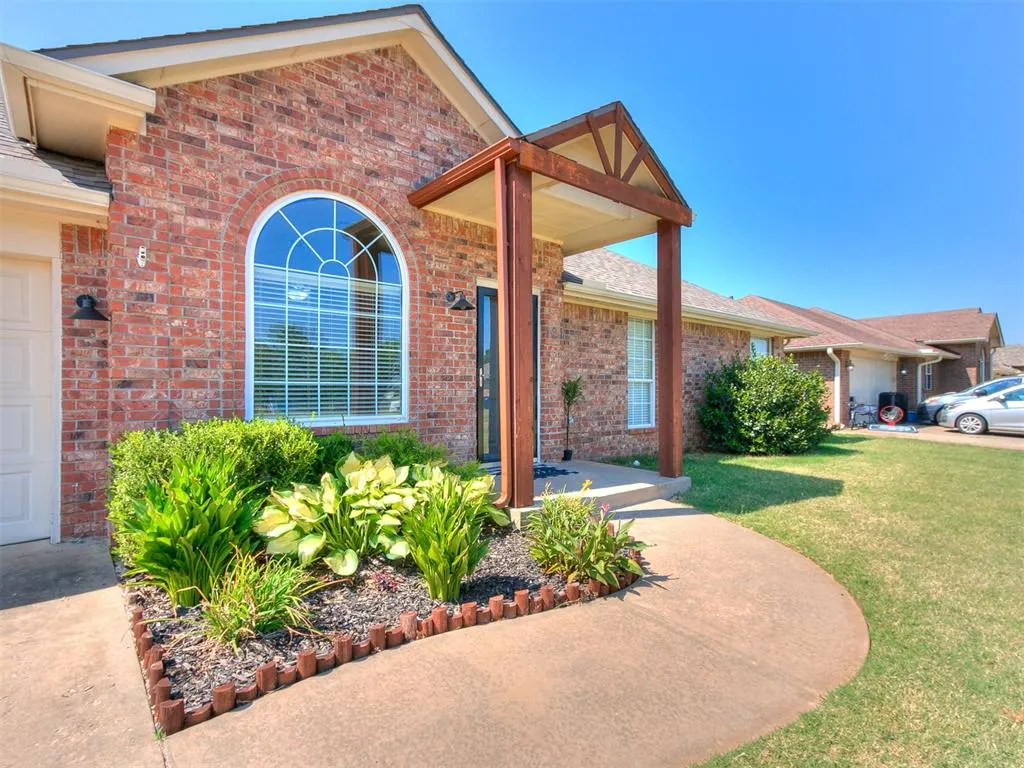 Photo 14 — 121 Meadows Lane, Shawnee, OK 74804