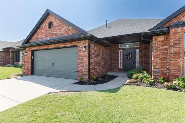 Photo 3 — 7528 NW 135th Street, Oklahoma City, OK 73142
