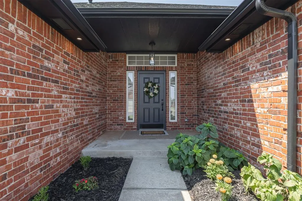 Photo 4 — 7528 NW 135th Street, Oklahoma City, OK 73142