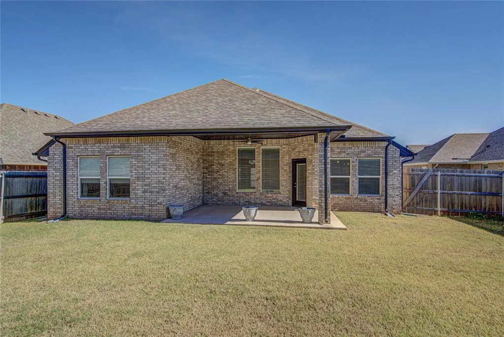 Photo 41 — 2133 Santa Monica Street, Edmond, OK 73034