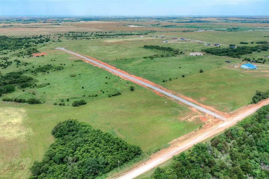Photo 2 — 5275 NW Bella Circle, Piedmont, OK 73078