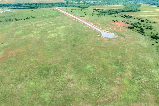 Photo 8 — 4800 NW Bella Circle, Piedmont, OK 73078