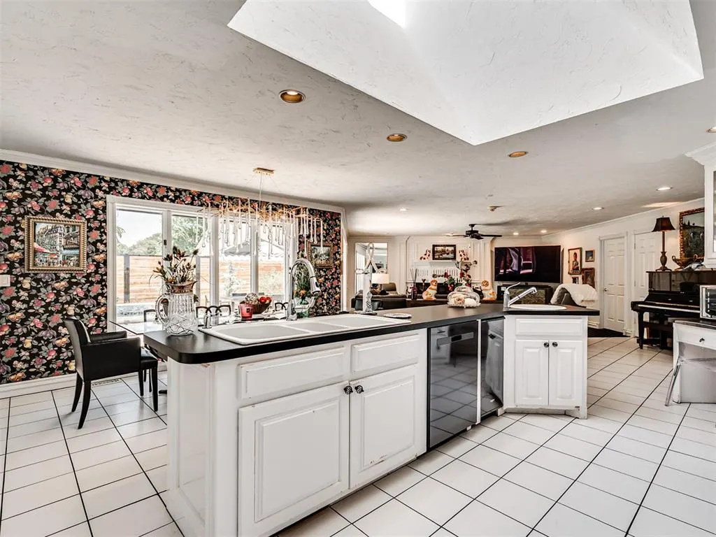 Photo 12 — 605 Sycamore Court, Blanchard, OK 73010