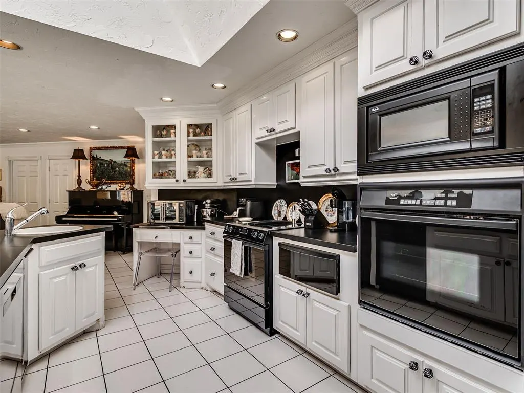 Photo 14 — 605 Sycamore Court, Blanchard, OK 73010