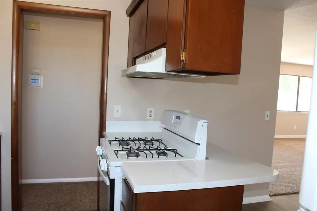 Photo 7 — 9909 Harmony Drive, Oklahoma City, OK 73130