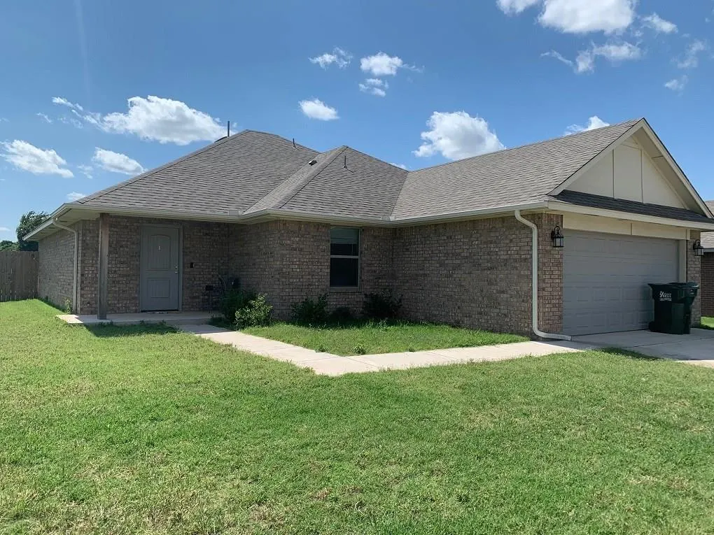 Front exterior — 4704 River Mesa Drive, Yukon, OK 73099