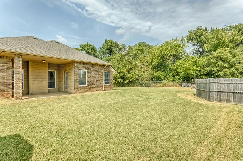 Photo 29 — 720 Hedgewood Drive, Oklahoma City, OK 73160