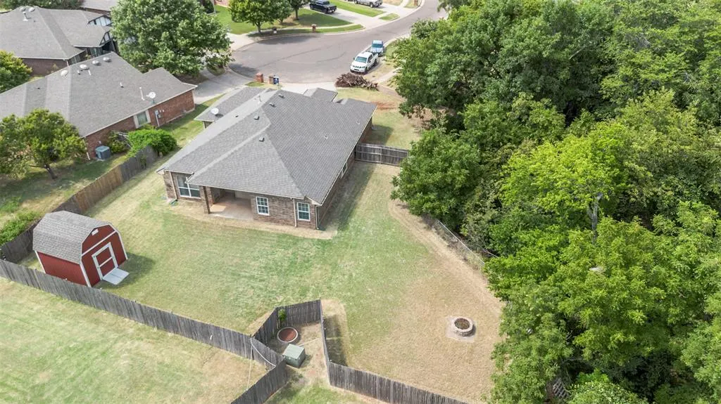 Photo 32 — 720 Hedgewood Drive, Oklahoma City, OK 73160