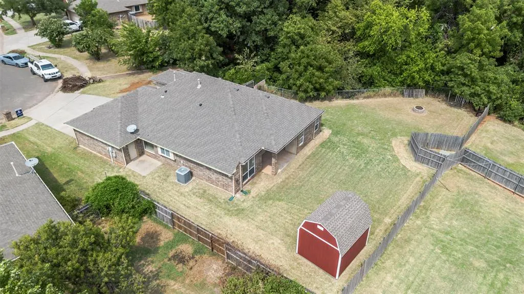 Photo 33 — 720 Hedgewood Drive, Oklahoma City, OK 73160