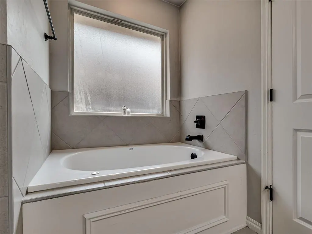 Photo 21 — 3108 NW 184th Street, Edmond, OK 73012