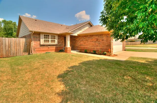 Photo 4 — 3105 Cristo Court, Norman, OK 73071