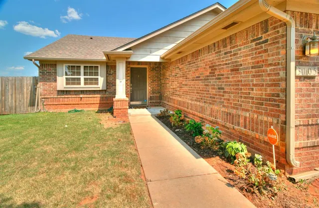 Photo 5 — 3105 Cristo Court, Norman, OK 73071