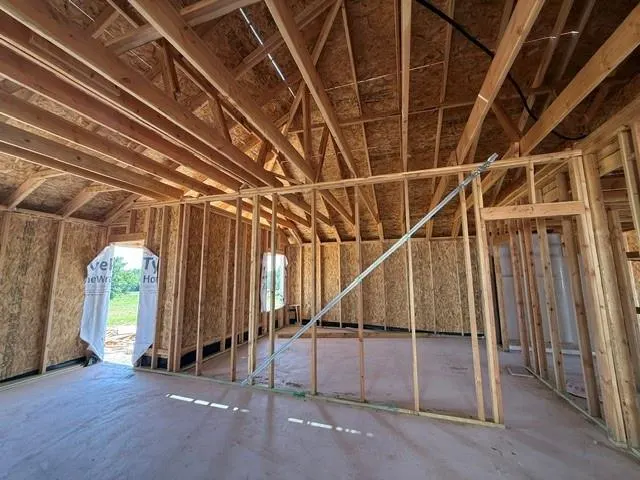 Photo 10 — 21224 SE 32nd Street, Harrah, OK 73045