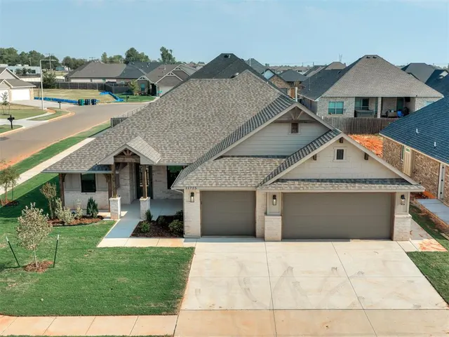 Front exterior — 11725 SW 48th Street, Mustang, OK 73064