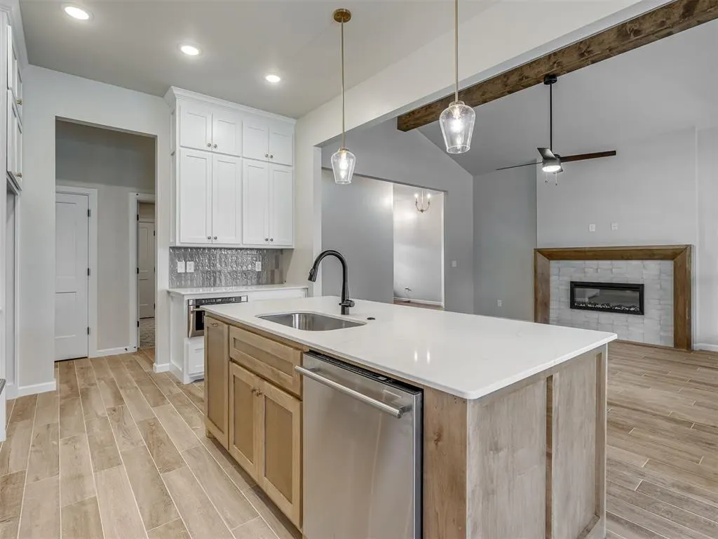 Photo 7 — 11725 SW 48th Street, Mustang, OK 73064