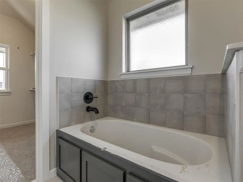 Photo 16 — 11725 SW 48th Street, Mustang, OK 73064