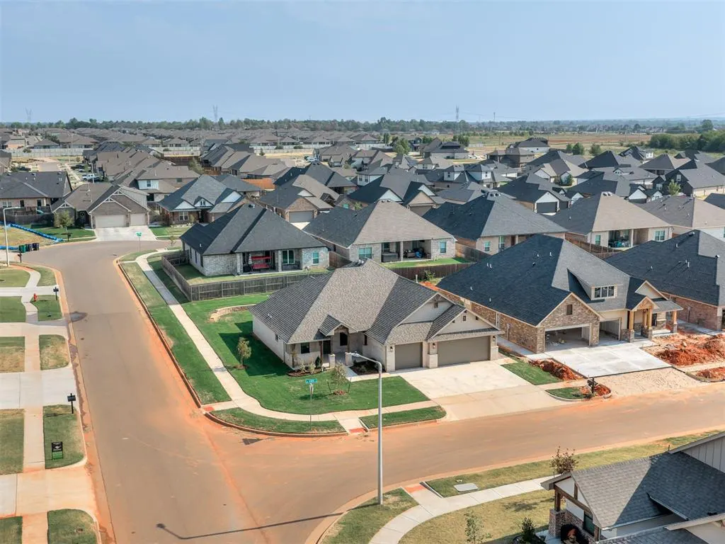 Photo 35 — 11725 SW 48th Street, Mustang, OK 73064