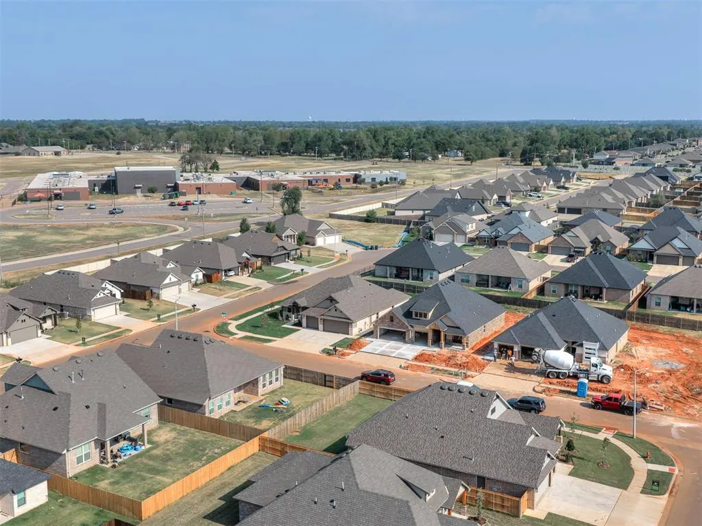 Photo 41 — 11725 SW 48th Street, Mustang, OK 73064