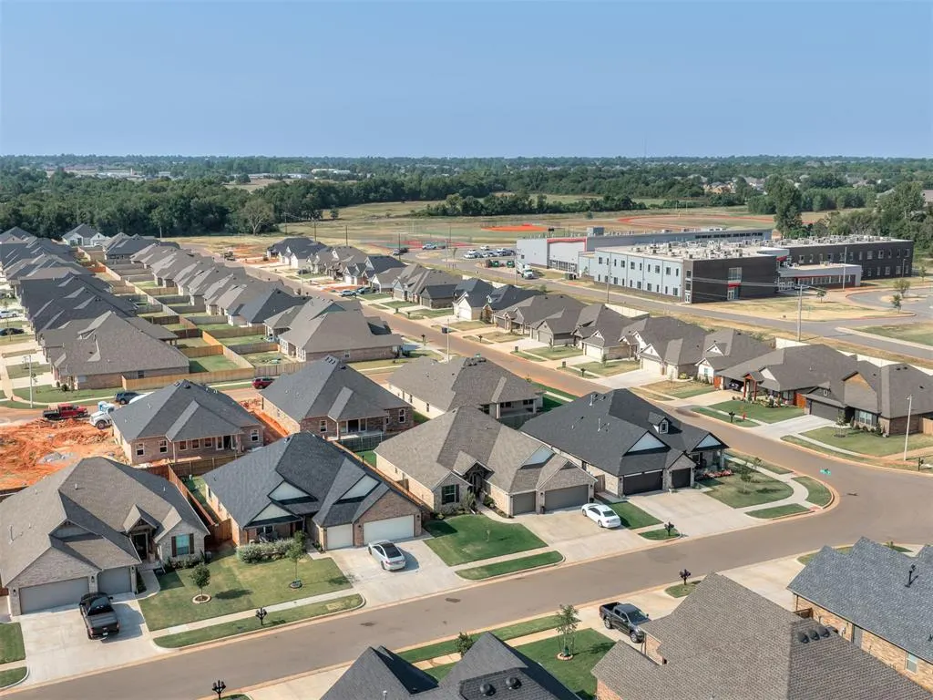 Photo 42 — 11725 SW 48th Street, Mustang, OK 73064