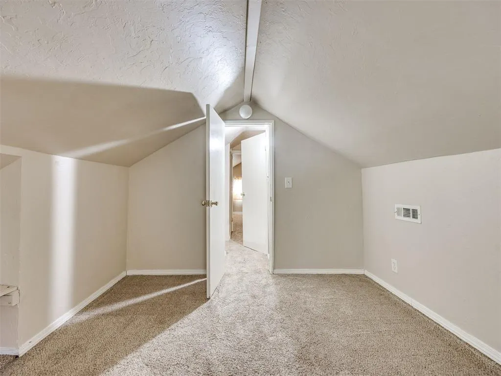 Photo 24 — 4108 E Fairview Drive, Oklahoma City, OK 73115