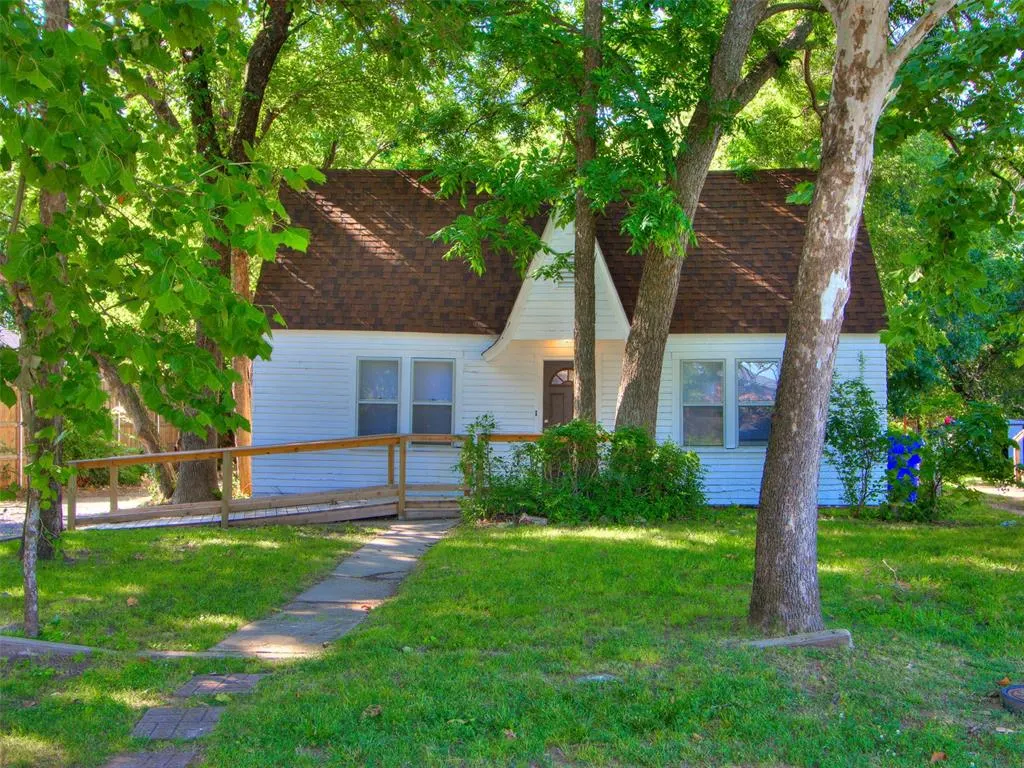 Photo 3 — 108 Keith Street, Norman, OK 73069
