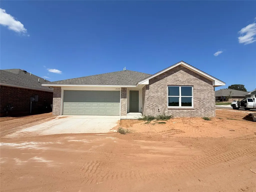 Front exterior — 21239 SE 32nd Street, Harrah, OK 73045