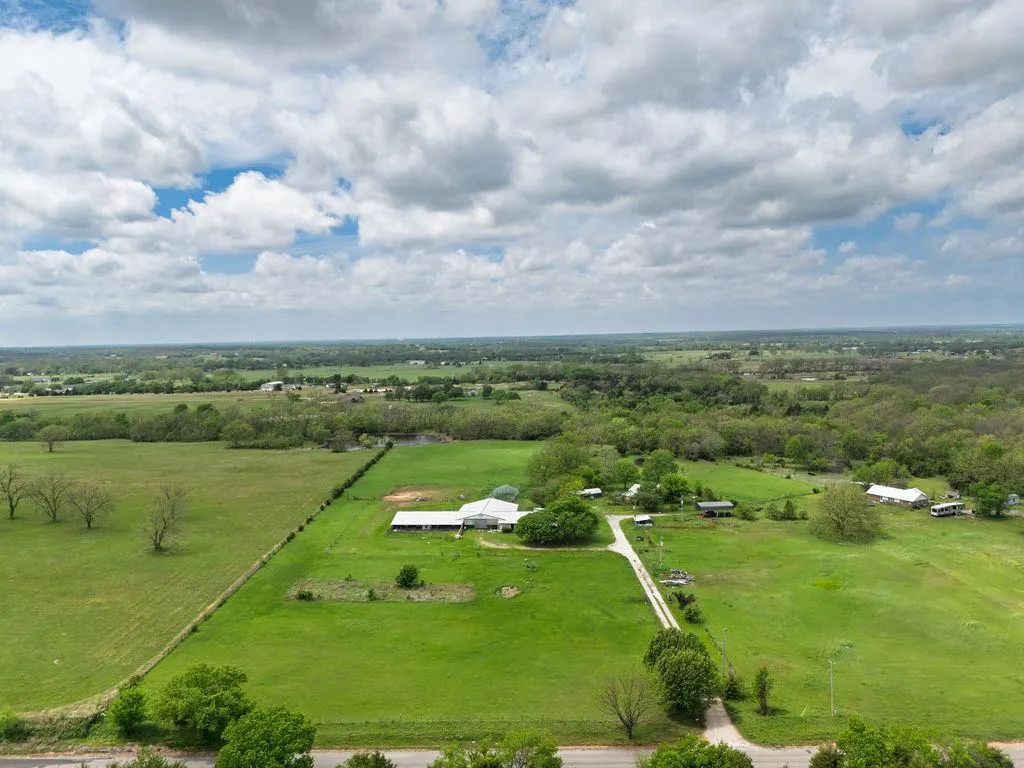 Front exterior — 15606 Econtuchka Road, Earlsboro, OK 74840