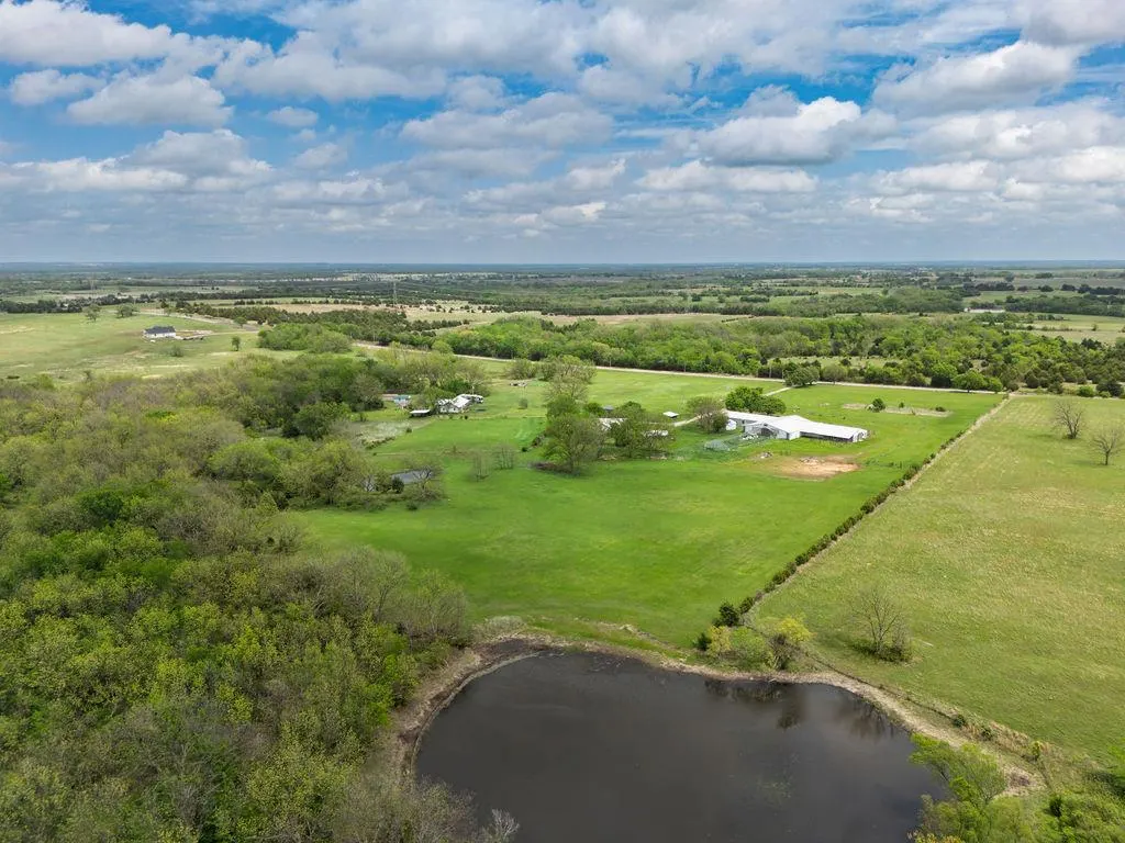 Photo 6 — 15606 Econtuchka Road, Earlsboro, OK 74840