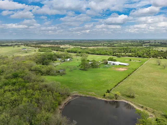 Photo 6 — 15606 Econtuchka Road, Earlsboro, OK 74840