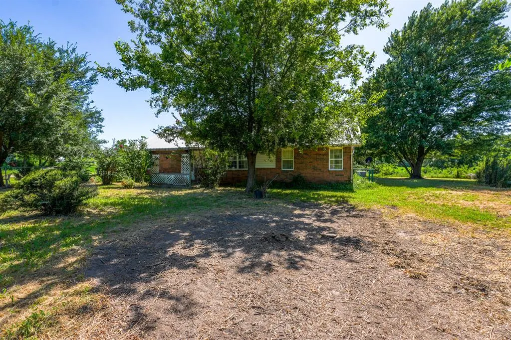 Photo 9 — 15606 Econtuchka Road, Earlsboro, OK 74840