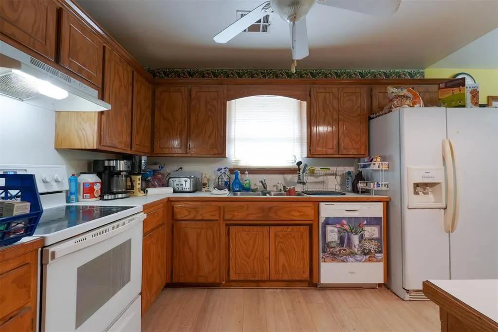 Photo 14 — 15606 Econtuchka Road, Earlsboro, OK 74840