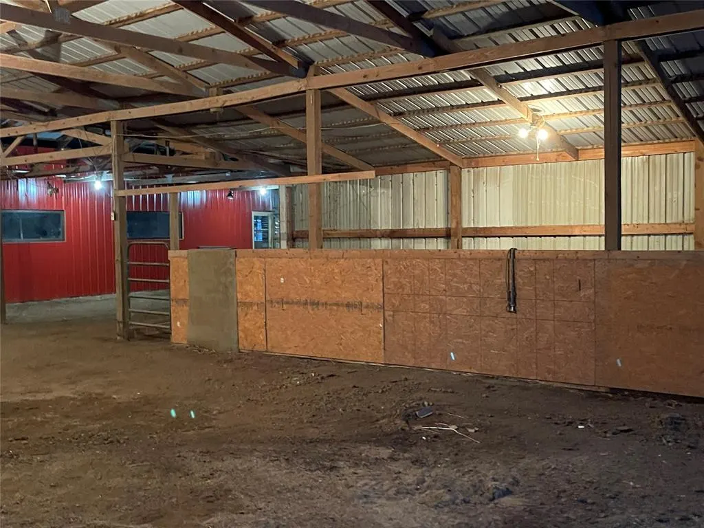 Photo 26 — 15606 Econtuchka Road, Earlsboro, OK 74840