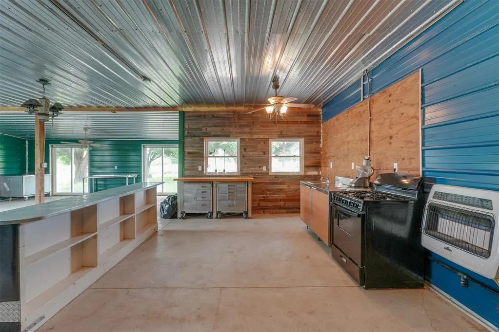 Photo 32 — 15606 Econtuchka Road, Earlsboro, OK 74840