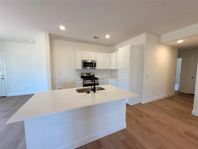 Photo 4 — 21240 SE 31st Street, Harrah, OK 73045