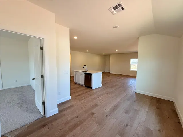 Photo 6 — 21240 SE 31st Street, Harrah, OK 73045