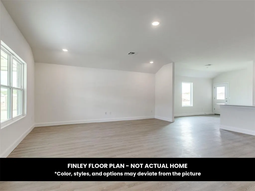 Photo 14 — 21240 SE 31st Street, Harrah, OK 73045