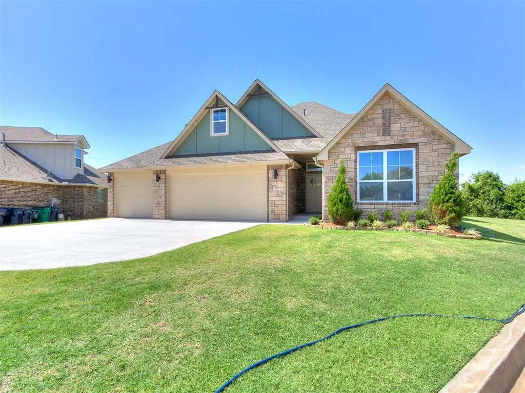 Photo 3 — 10173 NW 100th Street, Yukon, OK 73099