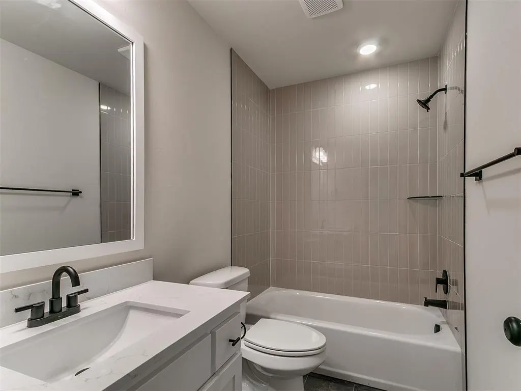 Photo 11 — 10173 NW 100th Street, Yukon, OK 73099