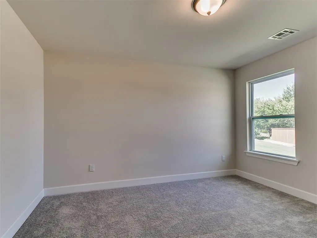Photo 12 — 10173 NW 100th Street, Yukon, OK 73099