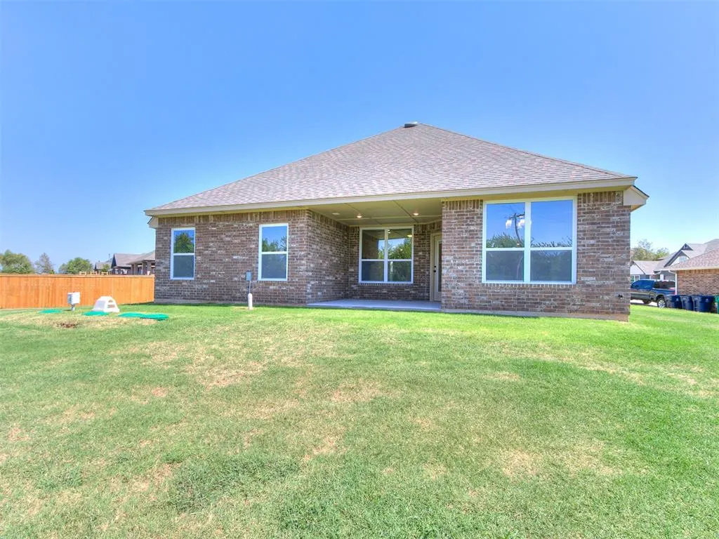 Photo 28 — 10173 NW 100th Street, Yukon, OK 73099